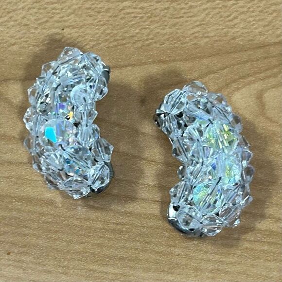 Gorgeous Vintage Clip On AB Earrings Wire Wrapped Huggers Aurora Borealis EUC - Picture 2 of 6